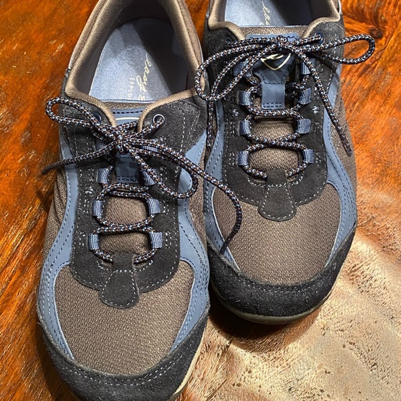 eliesse walking shoes